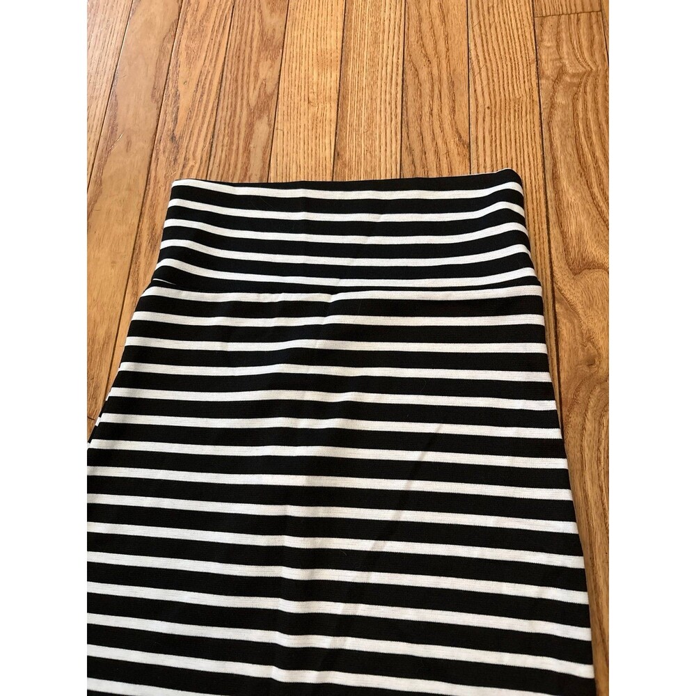 Pencil skirt black white stripe goth emo gothic basic layering